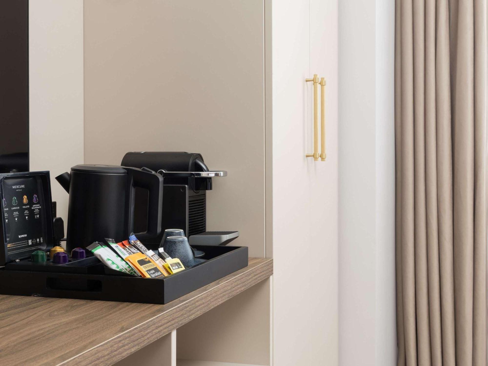 Mercure London Earls Court Extérieur photo